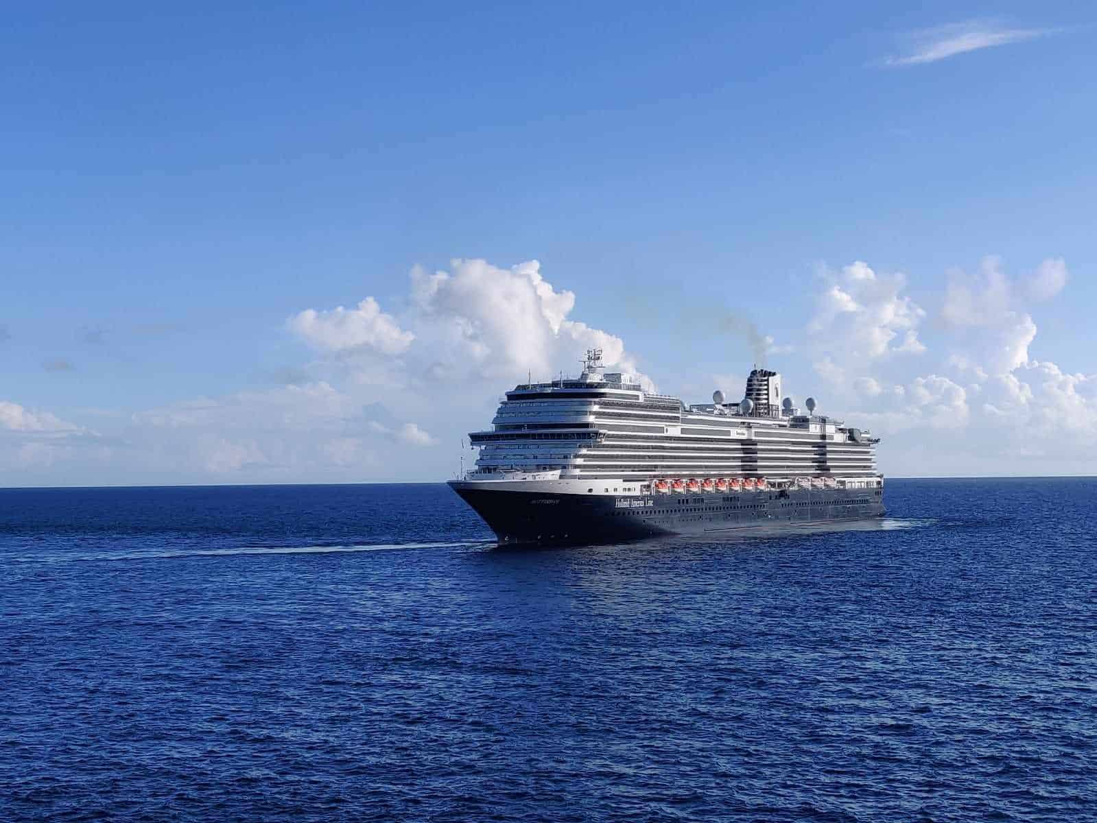 Holland America Loyalty Program Guide & Perks Overview